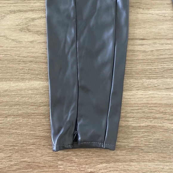 Missguided faux leather pants - Picture 4 of 5